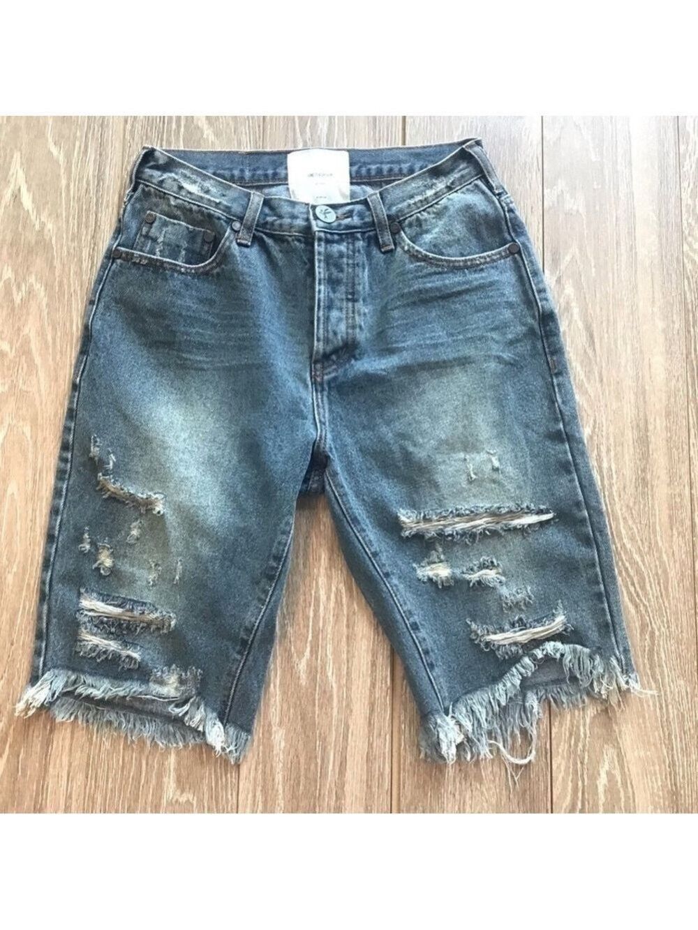 One Teaspoon Bermuda Denim Shorts Size 26 - Picture 3 of 9
